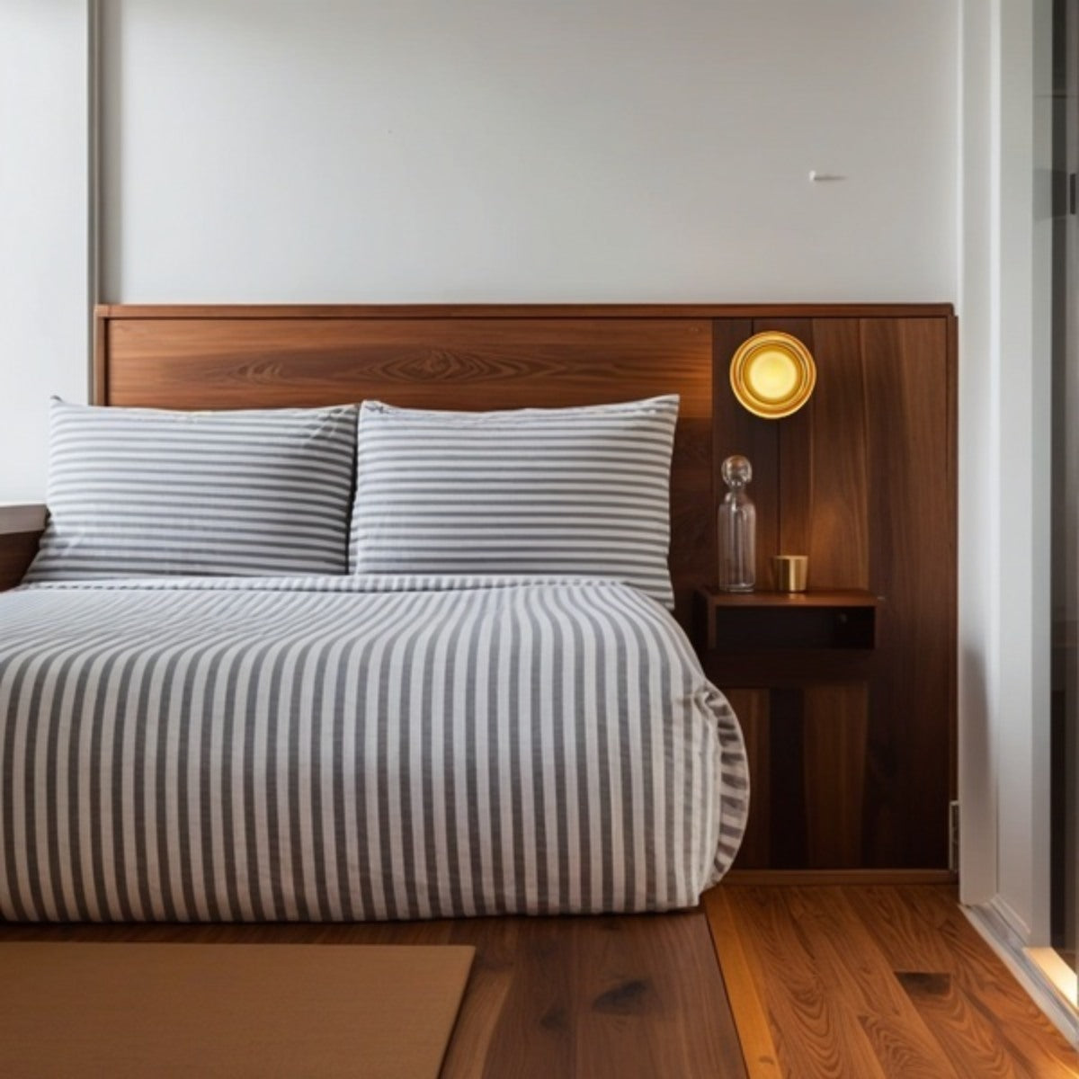 Dimple Wall Lamp – Modern Acrylic Light for Minimalist Interiors