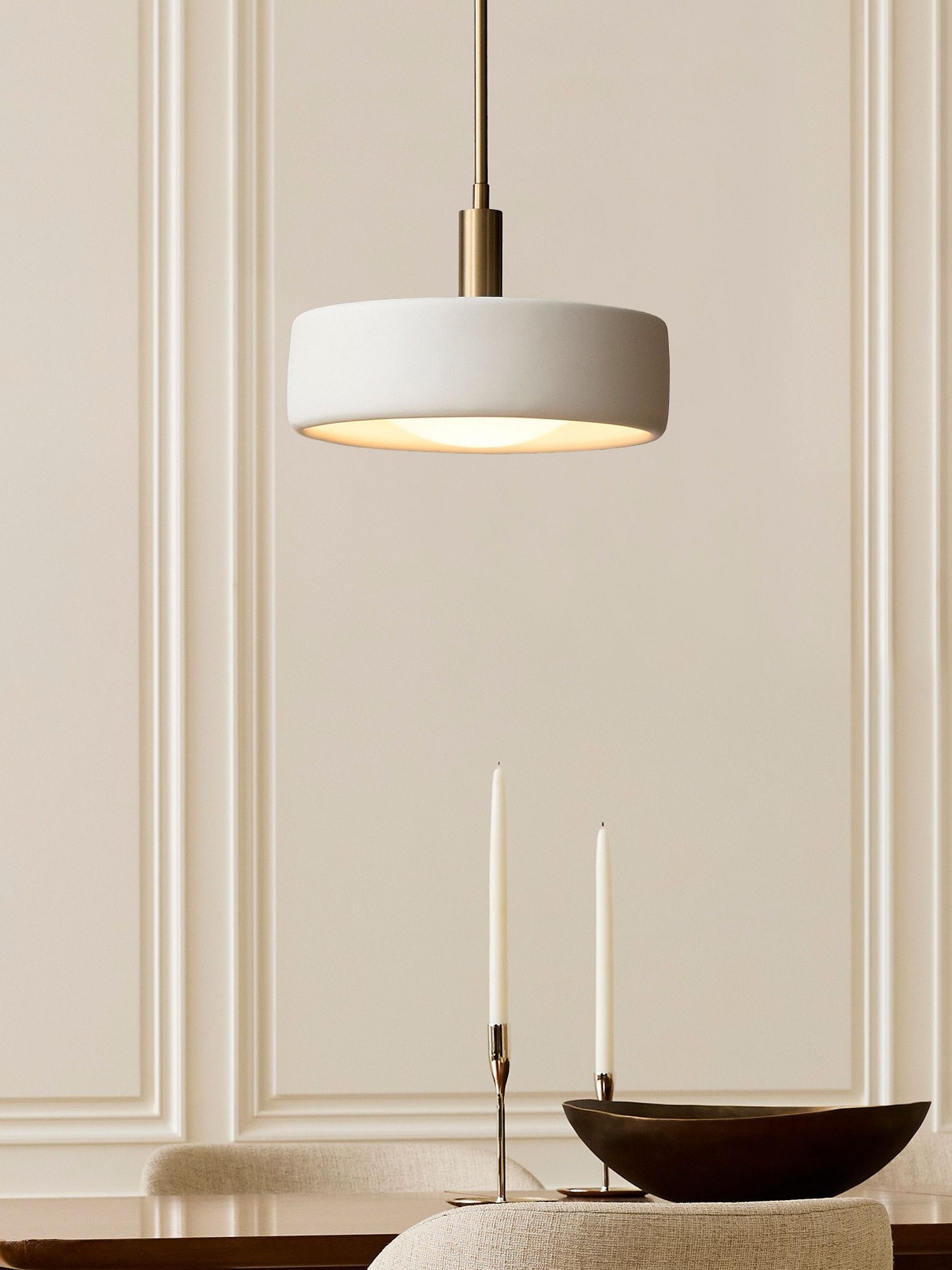 Chic Porcelain Pendant Light in Modern Style