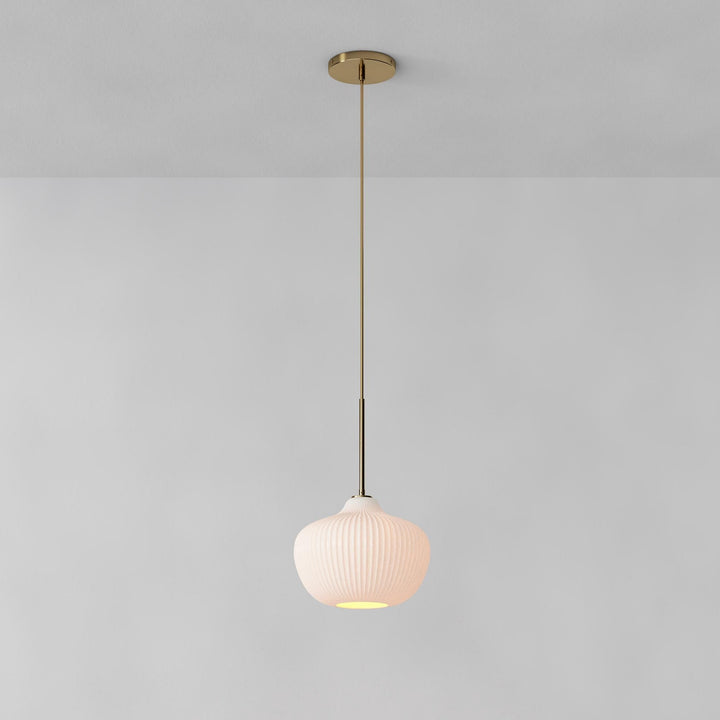Suspension Rivrona à nervures – Luminaire moderne en verre nervuré avec finition métallique