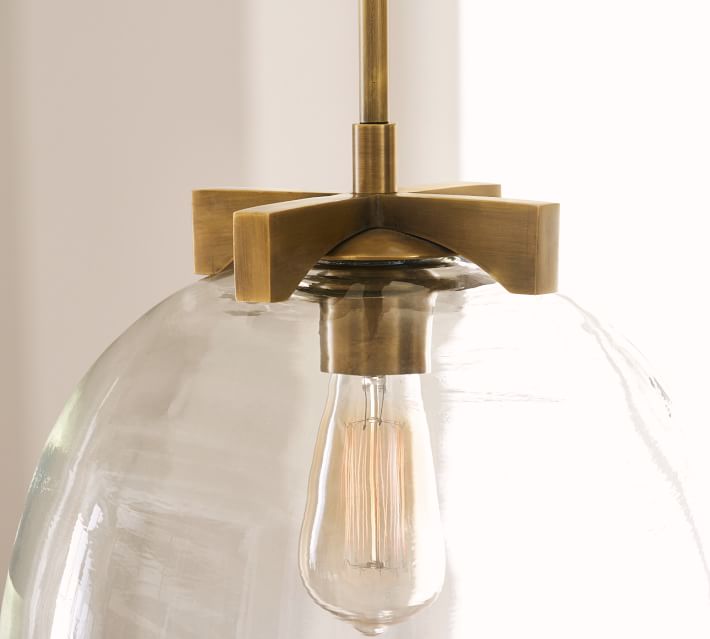 Suspension Auria en métal et laiton – Finition vintage avec abat-jour en verre