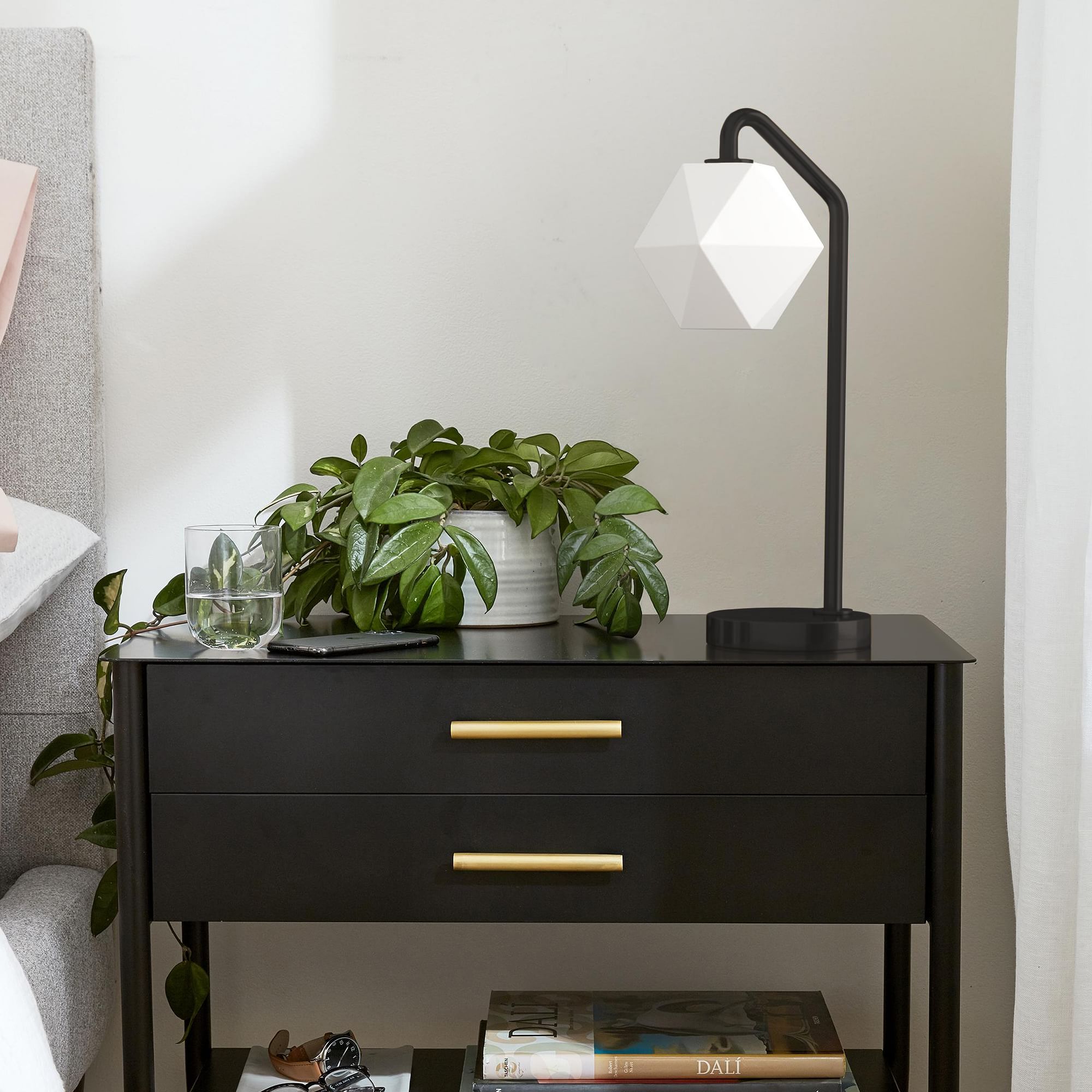 Lampe de table lumineuse en verre à facettes géométriques Talvior