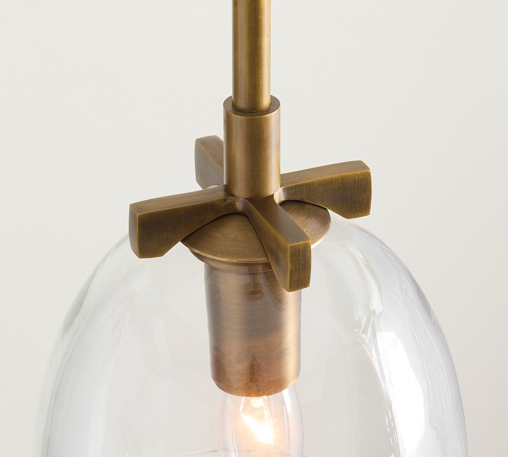 Suspension Auria en métal et laiton – Finition vintage avec abat-jour en verre