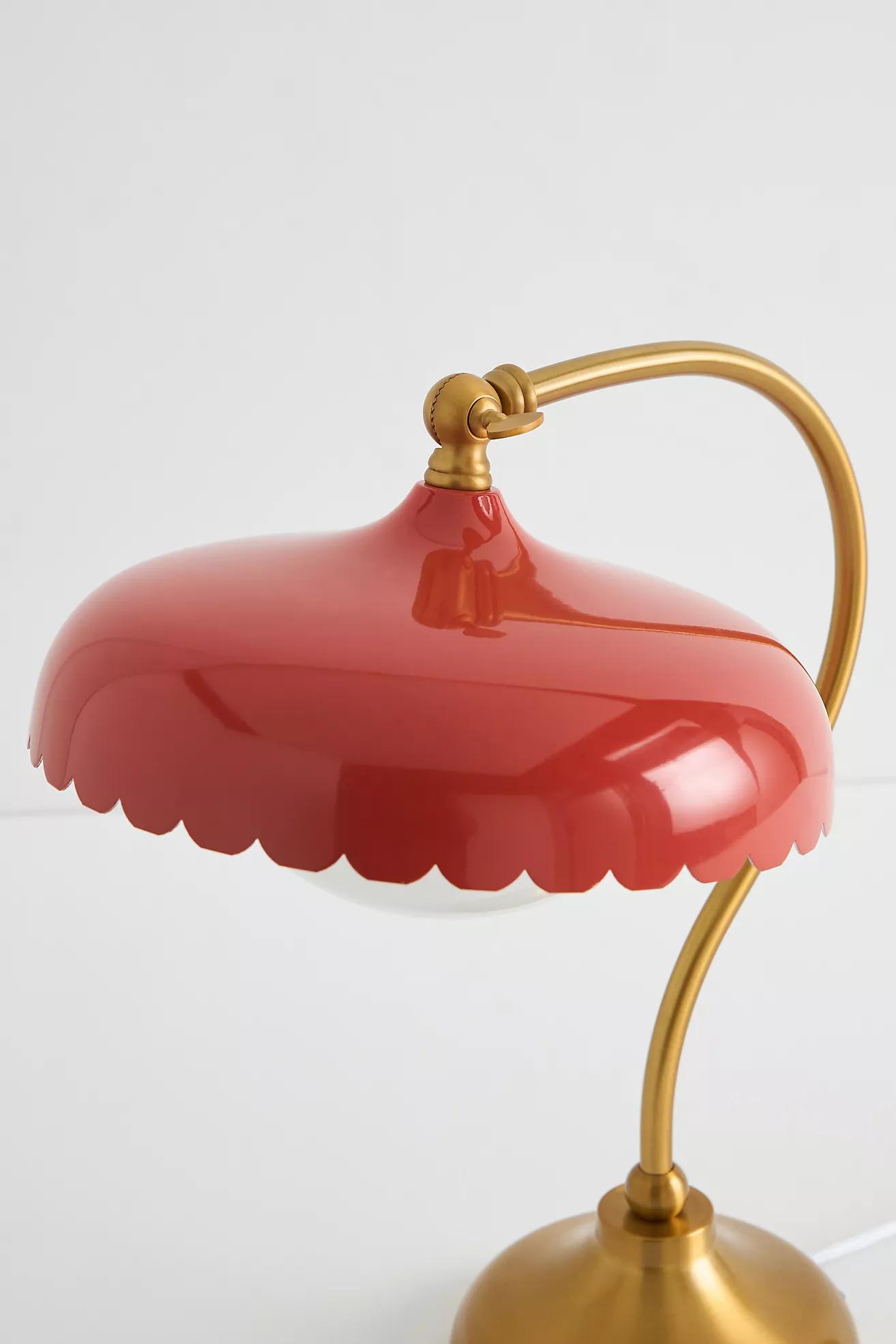 Rayla Scallop Task Lamp – Retro Task Lighting with Style