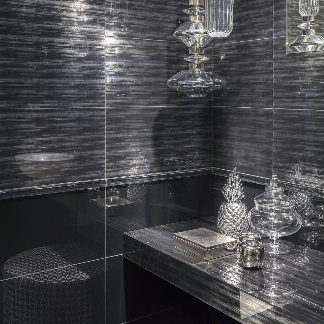 Sleek Hanging Light - Iron Metal Glass Gold Clear Hardwired Atmosphere