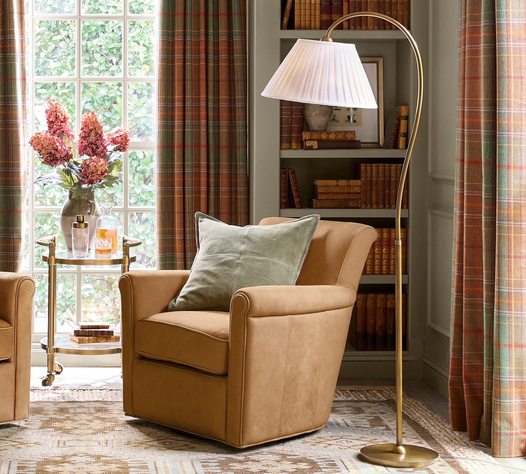 Luvora Pleated Linen Floor Lamp - Adjustable Retro Lamp for Farmhouse