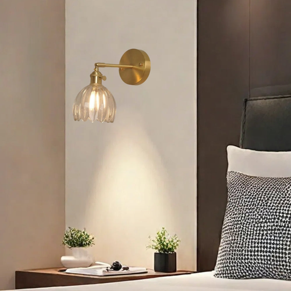 Tulip Wall Sconce – Vintage Glass Flower Light for Elegant Bedrooms