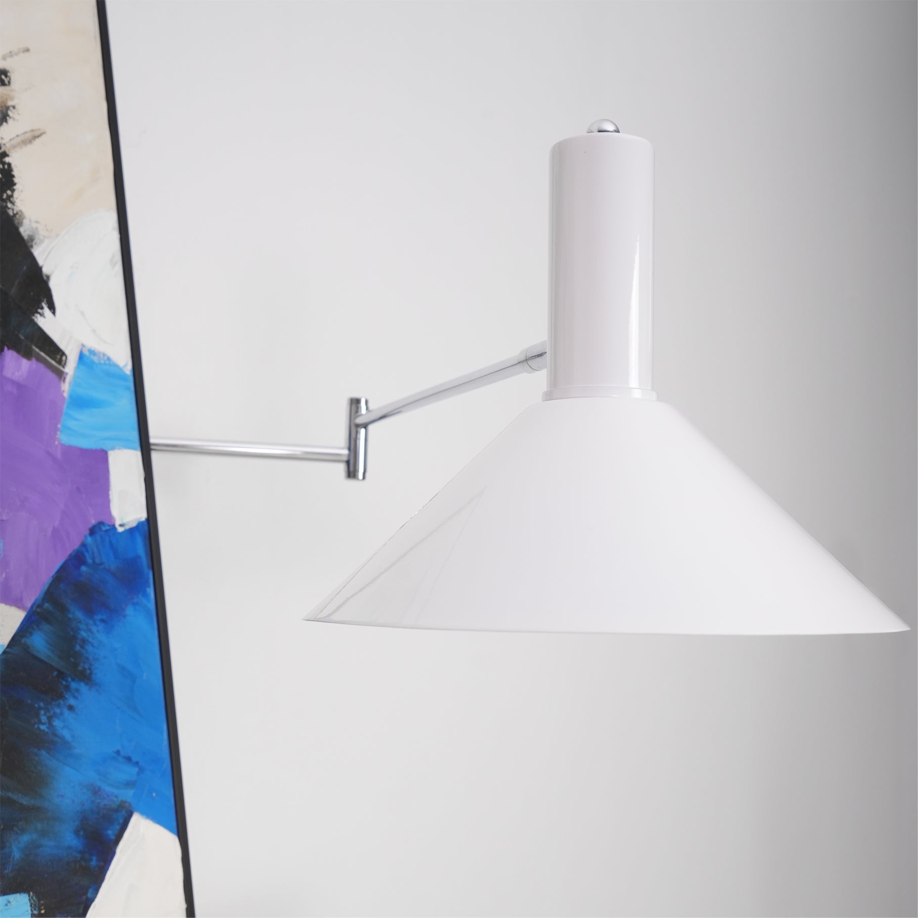 Stylish Anvia Plug In Wall Sconce