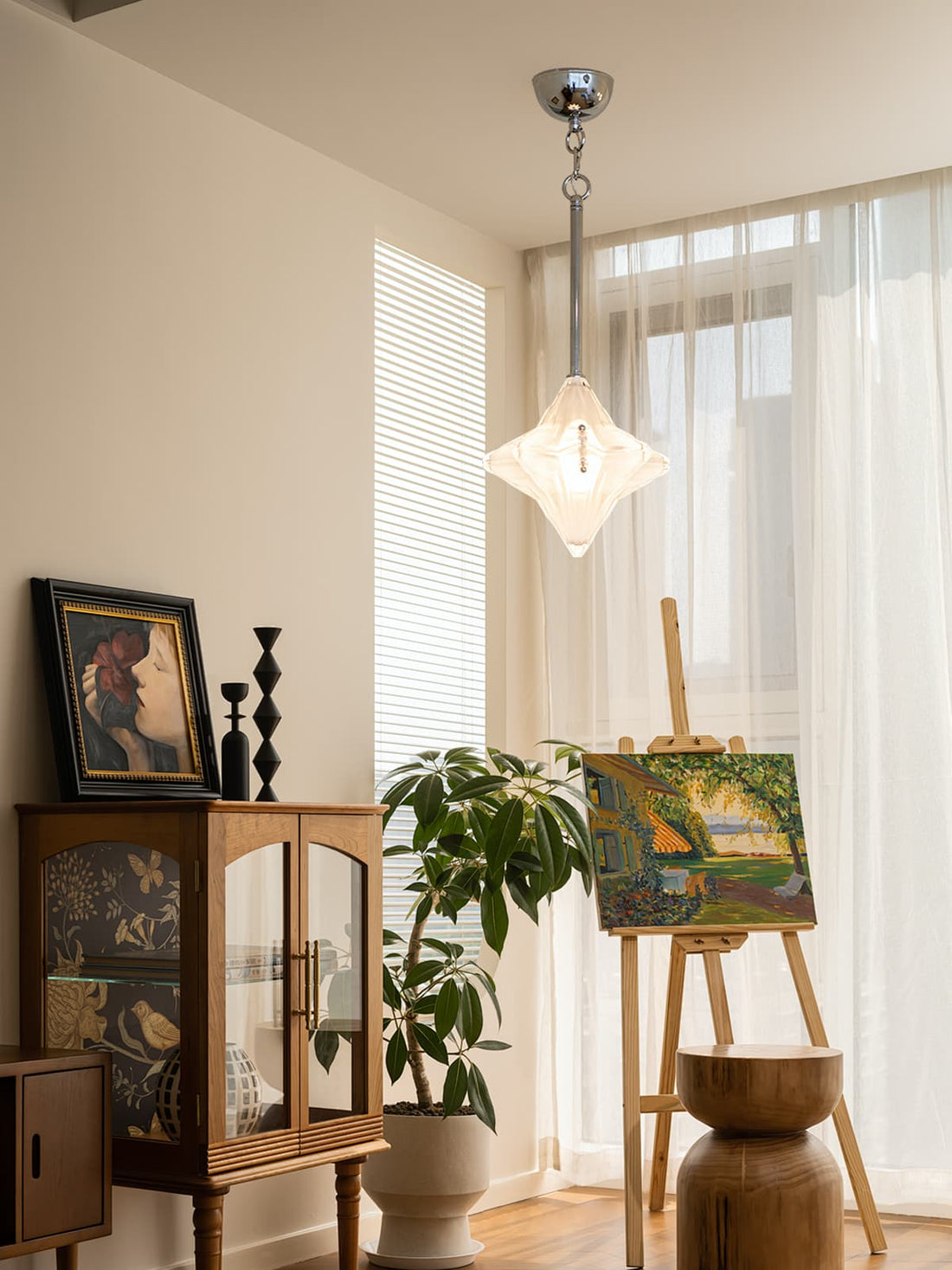 Art Deco Astris Elara Star Pendant Light-Frosted Glass Pendant with Geometric Style