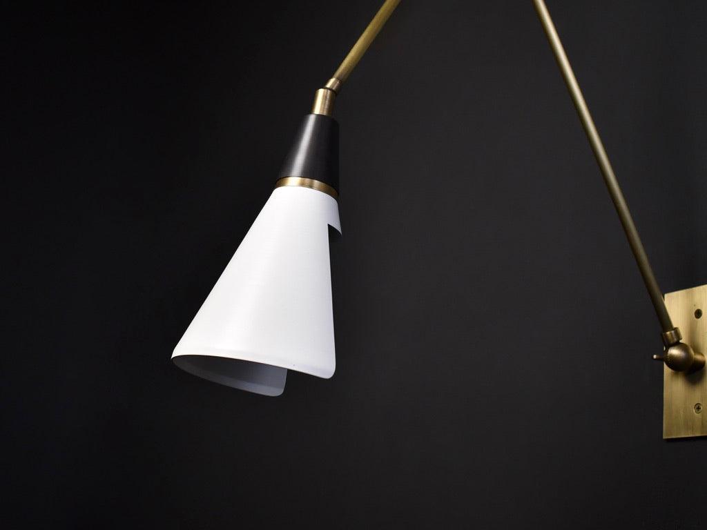 Sophisticated Magari Wall Lamp Compatible with Push Switches in White Black Brass