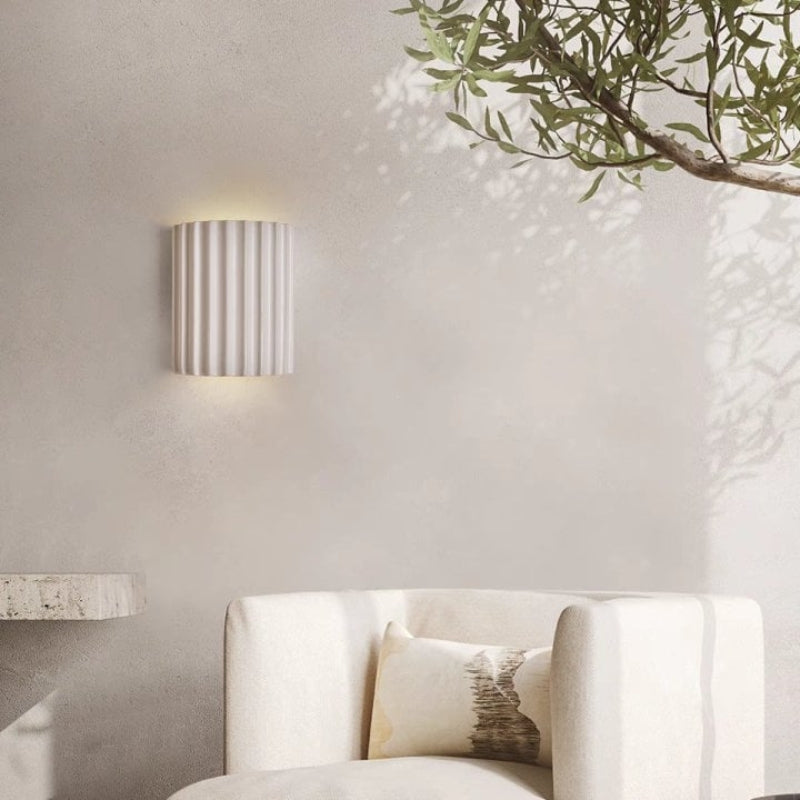 Fluted Ribbed Resin Wall Light – Minimalist Style for Hallway Decor