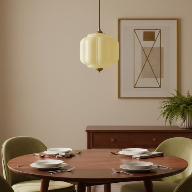 Suspension vintage Eloise – Lampe en verre laiteux côtelé pour salle à manger