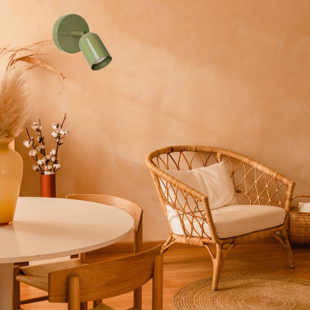 Cream Style Rotatable Wall Lamp – Nordic Design for Modern Living Rooms