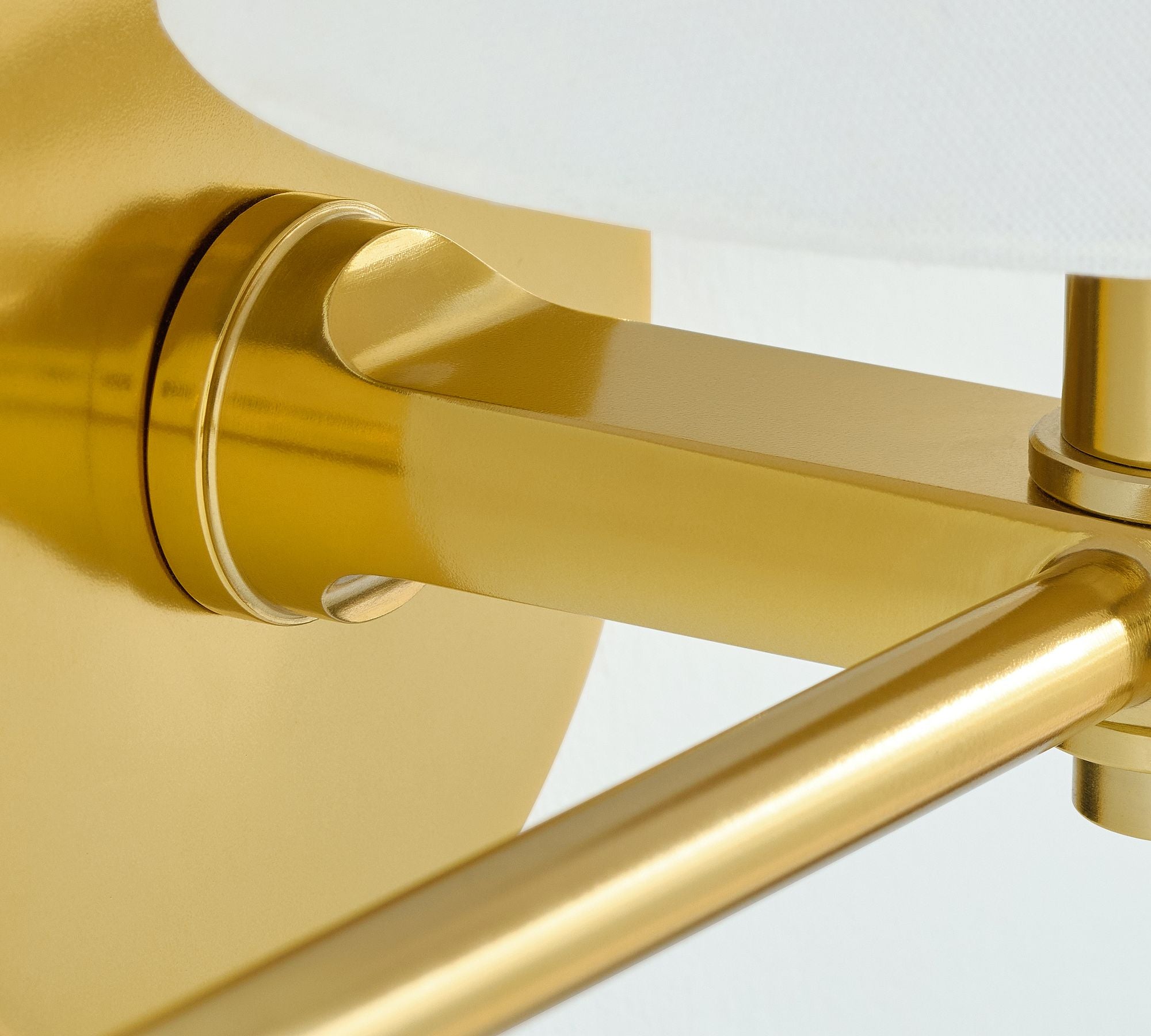 Everett Metal Sconce