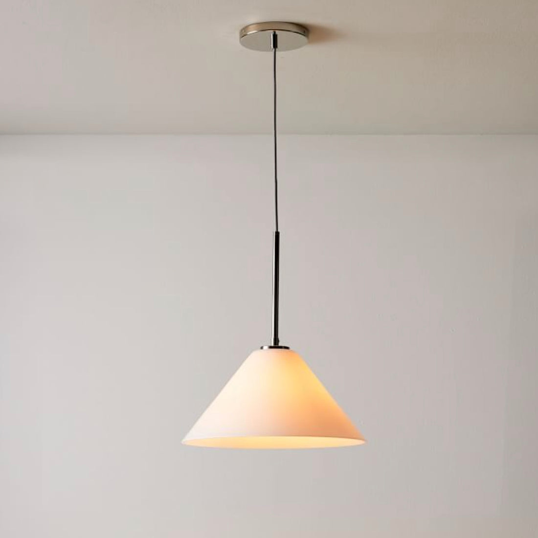 Suspension conique en verre Conica – Luminaire de style moderne pour toutes les pièces