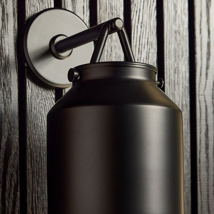 Hanton Minimalist Outdoor Wall Light - Matte Metal Industrial Sconce for Modern Spaces