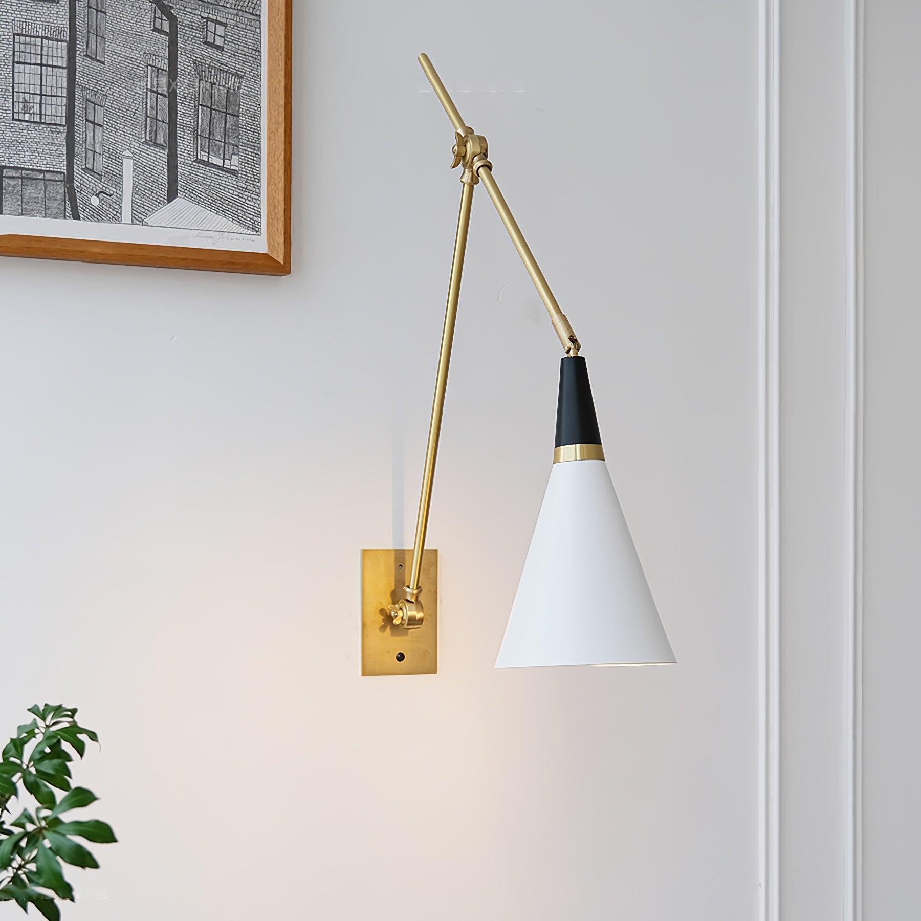 Sophisticated Magari Wall Lamp Compatible with Push Switches in White Black Brass