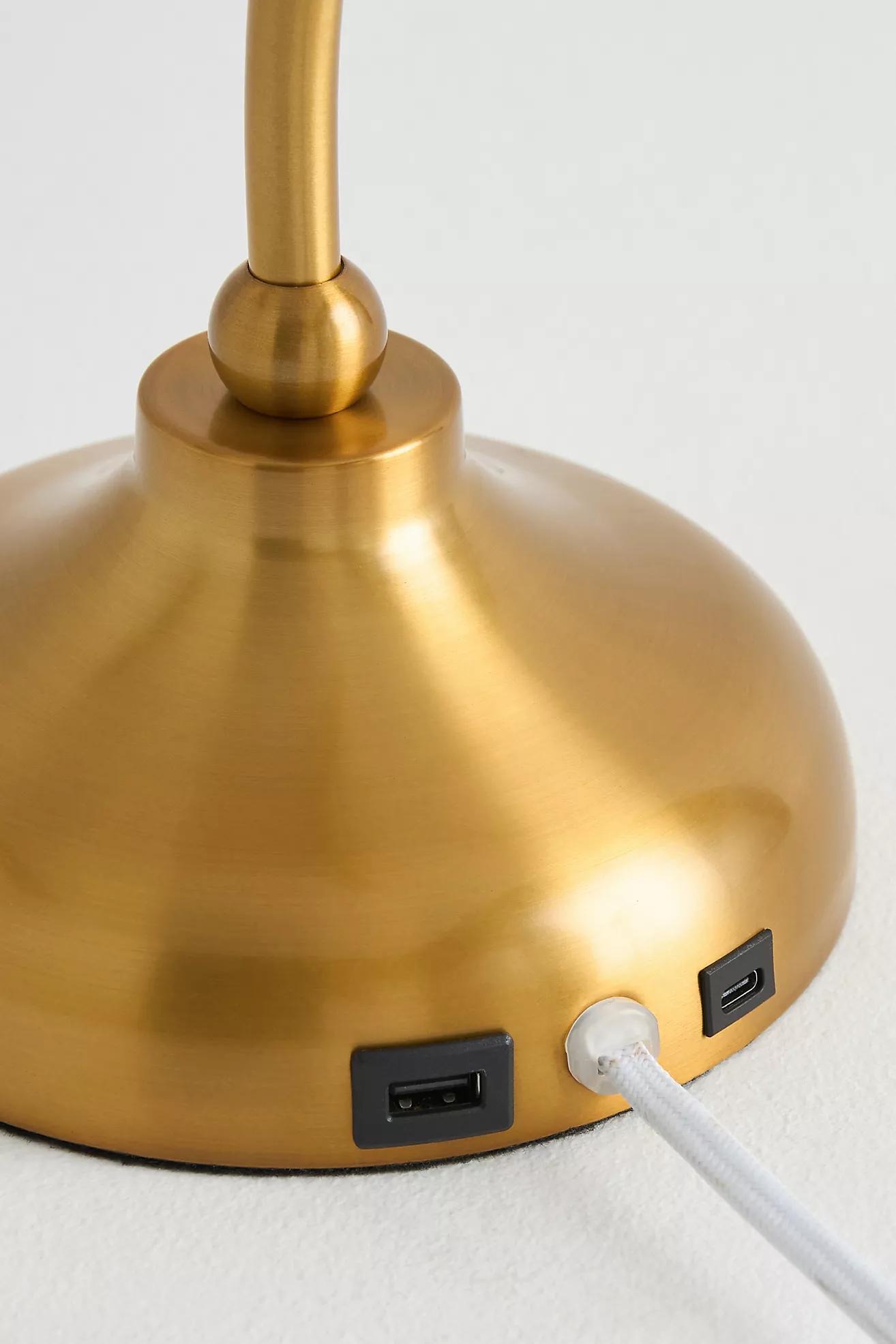 Rayla Scallop Task Lamp – Retro Task Lighting with Style