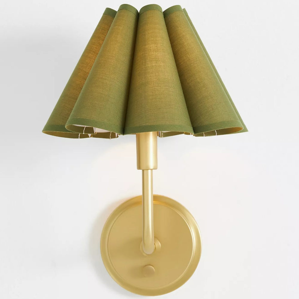 Capirise Metal Wall Sconce - Retro Scalloped Linen Light for Bedroom