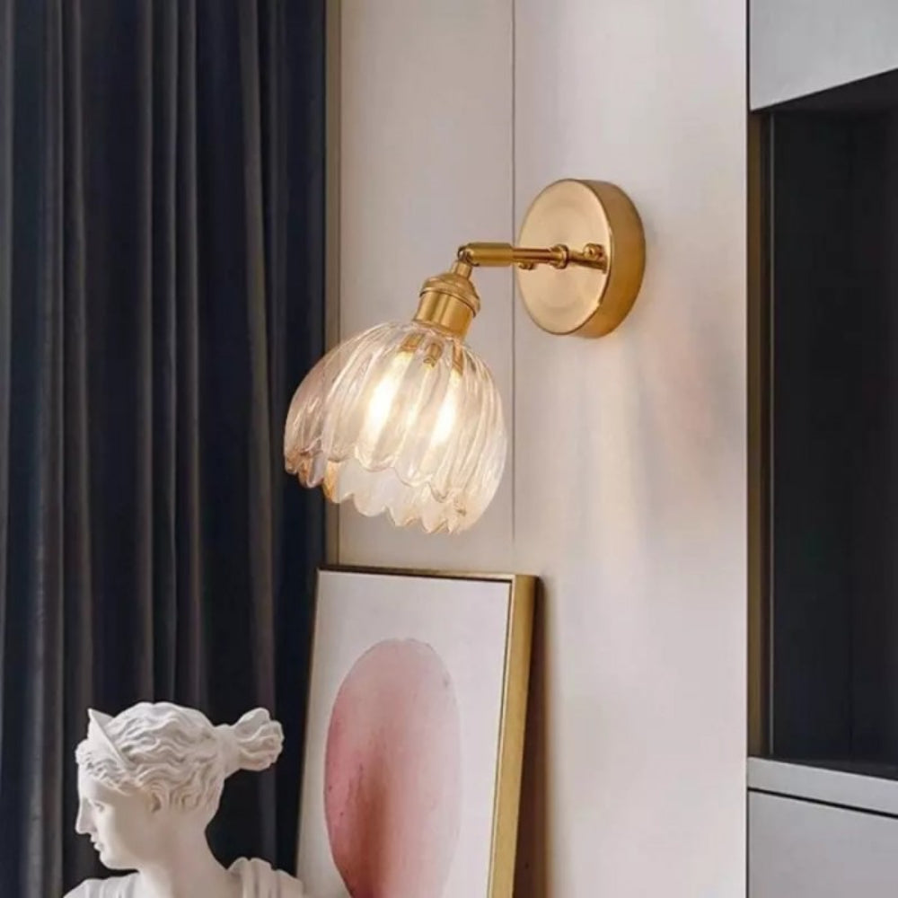 Tulip Wall Sconce – Vintage Glass Flower Light for Elegant Bedrooms
