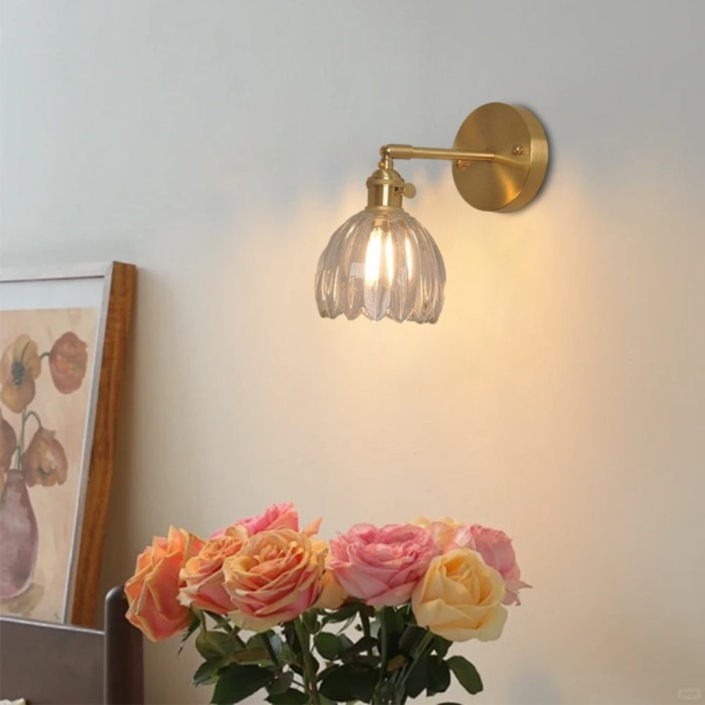 Tulip Wall Sconce – Vintage Glass Flower Light for Elegant Bedrooms