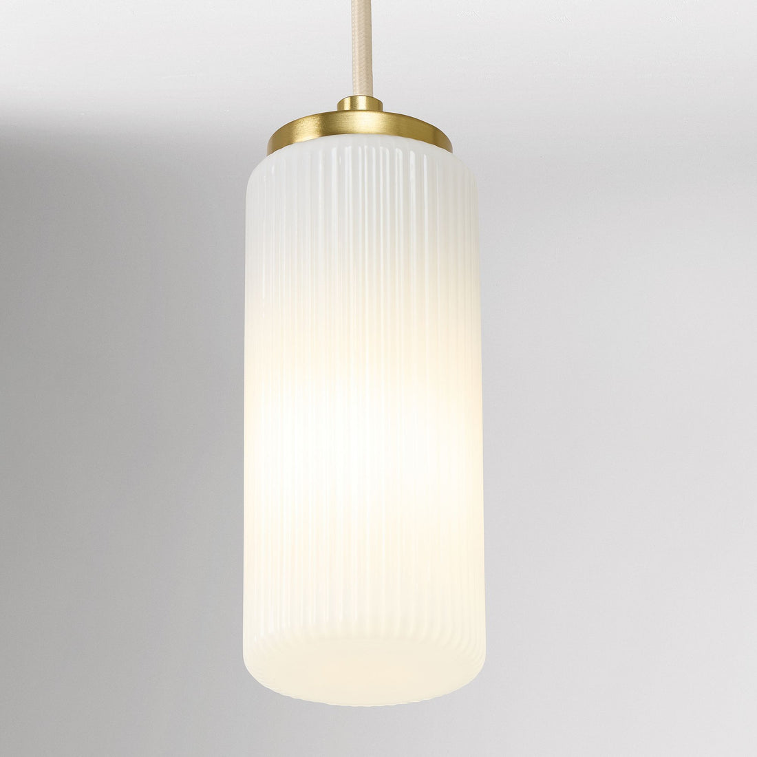 Suspension en verre cannelé Rivora – Abat-jour côtelé moderne