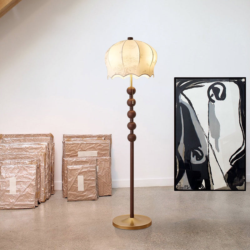 Vintage Solid Wood Pattern Fabric Floor Lamp With Retro Silk For Elegance Foyer