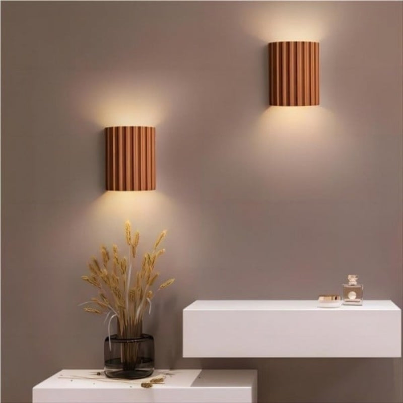 Fluted Ribbed Resin Wall Light – Minimalist Style for Hallway Decor