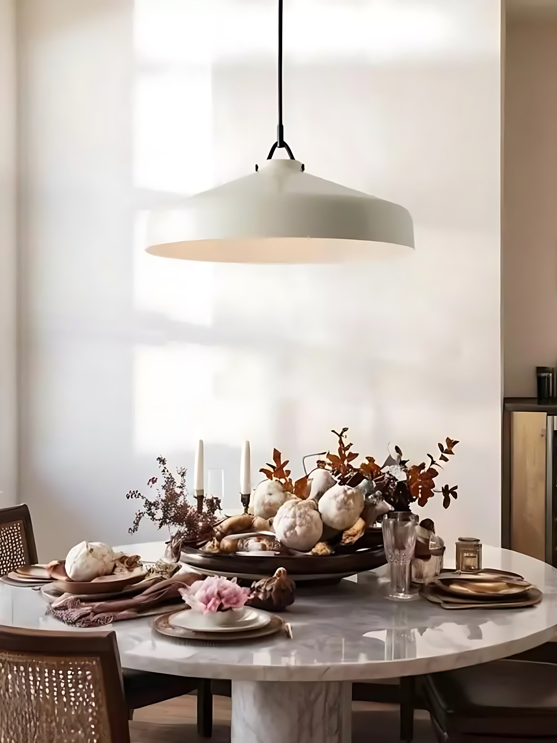 Minimalist Morandi Metal Pendant Light - Soft and Subtle Charm