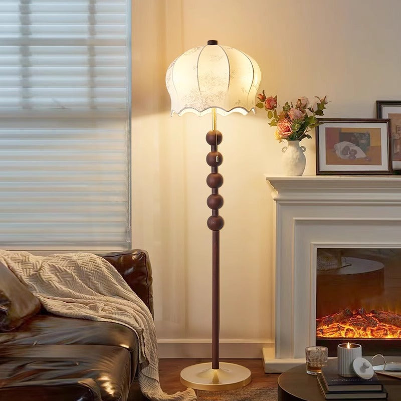Vintage Solid Wood Pattern Fabric Floor Lamp With Retro Silk For Elegance Foyer