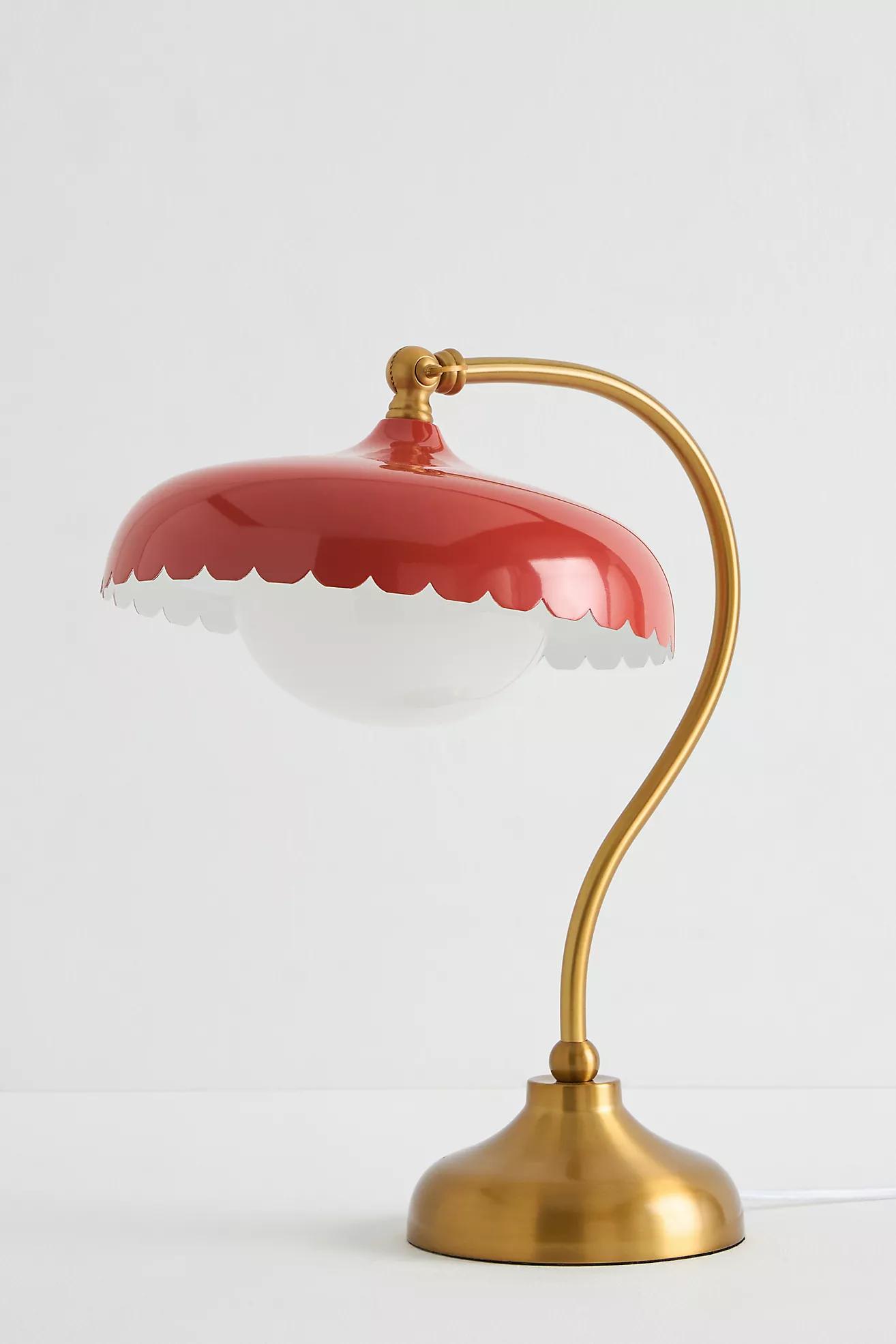 Rayla Scallop Task Lamp – Retro Task Lighting with Style