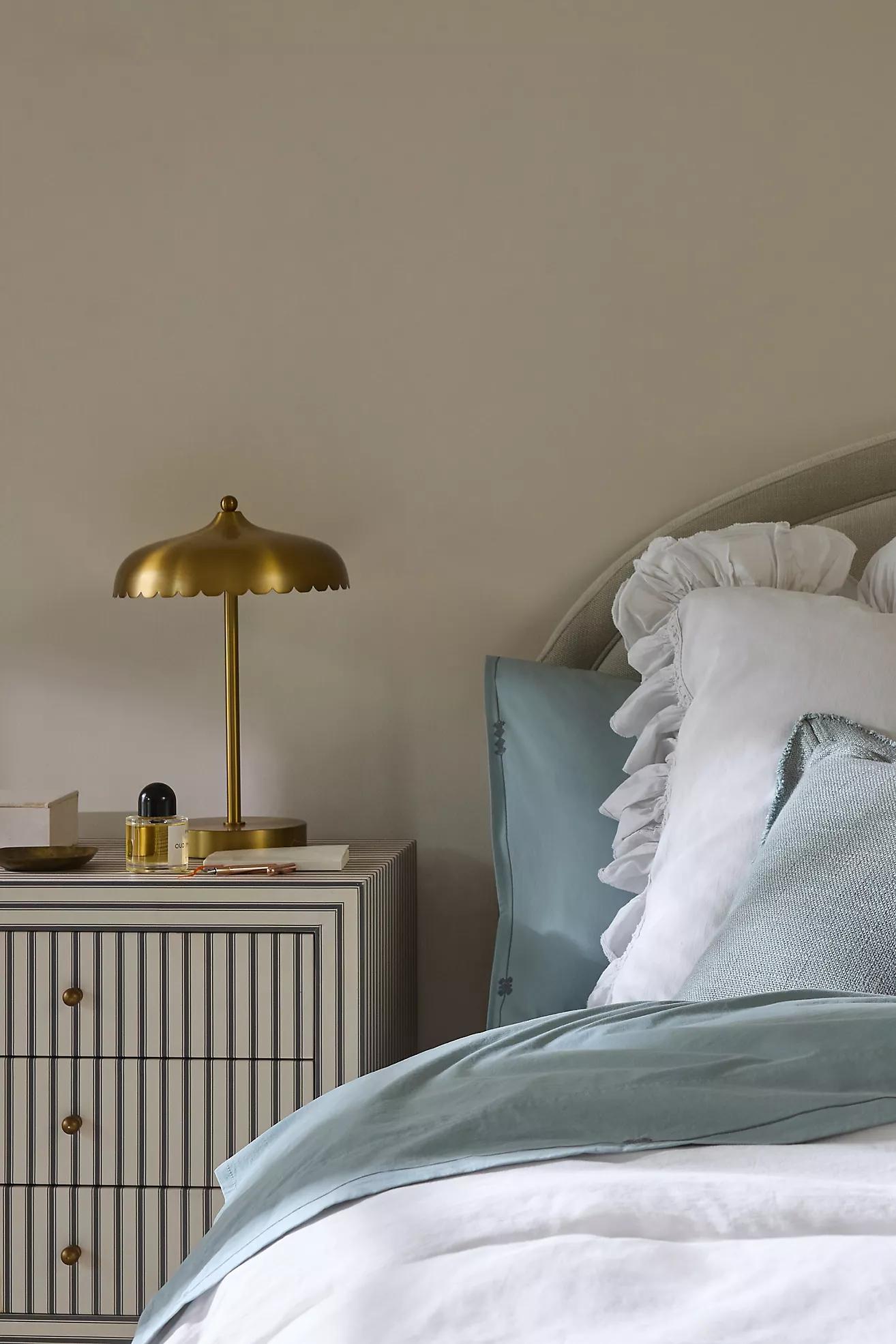 Rayla Scallop Task Lamp – Retro Task Lighting with Style