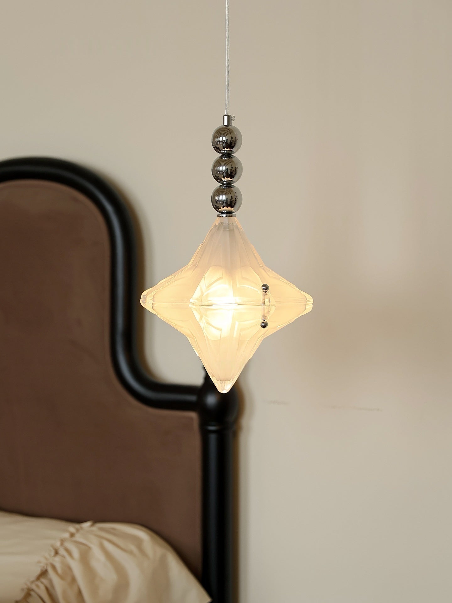 Art Deco Astris Elara Star Pendant Light-Frosted Glass Pendant with Geometric Style