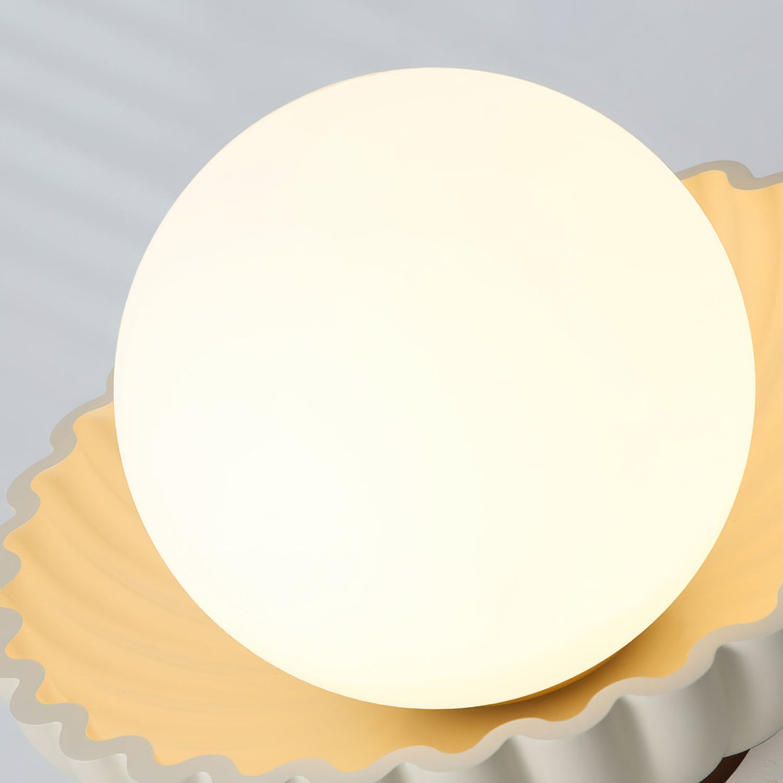 Classy Alien Cream Style Ceiling Light with Classic Round Shape