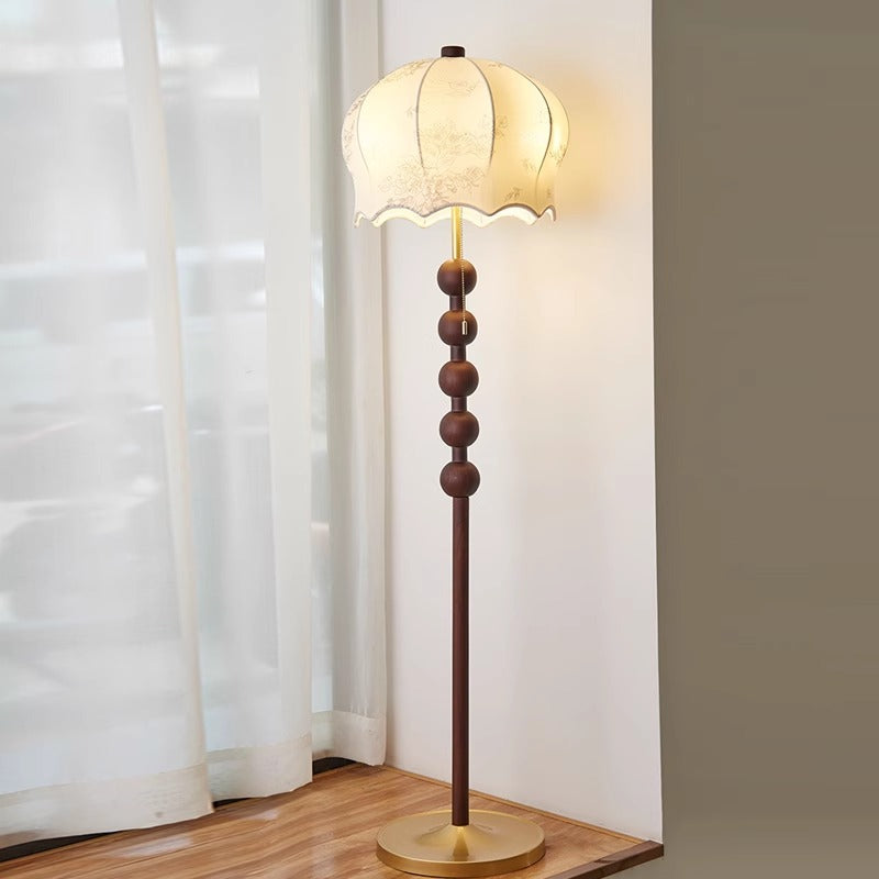 Vintage Solid Wood Pattern Fabric Floor Lamp With Retro Silk For Elegance Foyer