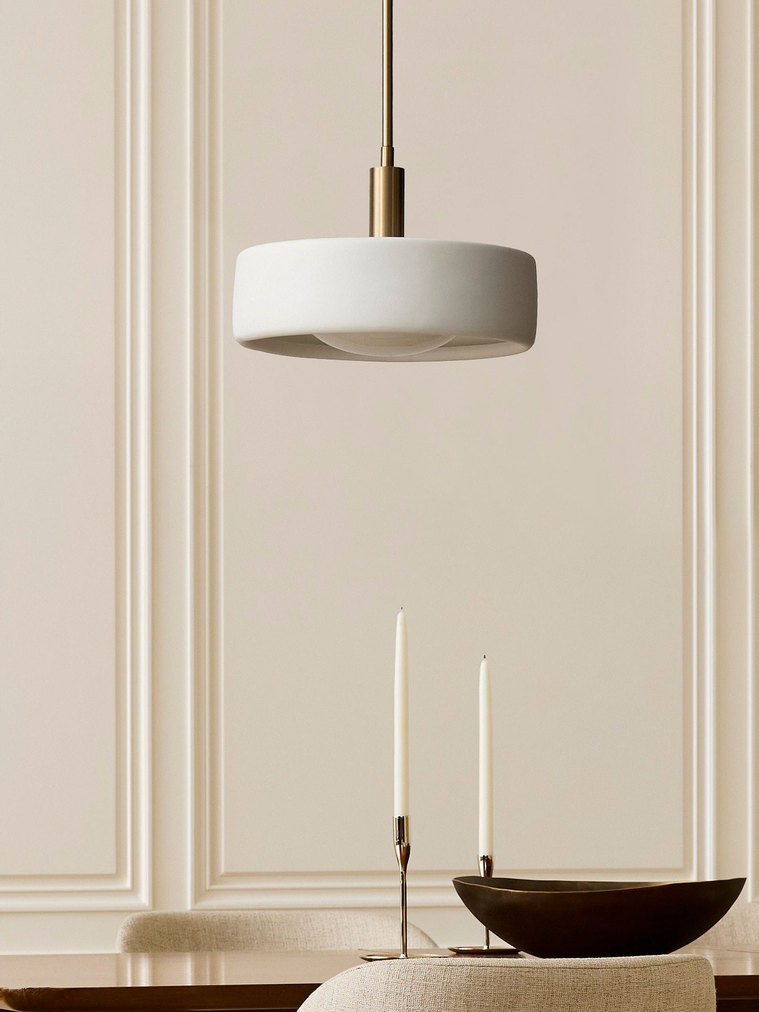 Chic Porcelain Pendant Light in Modern Style