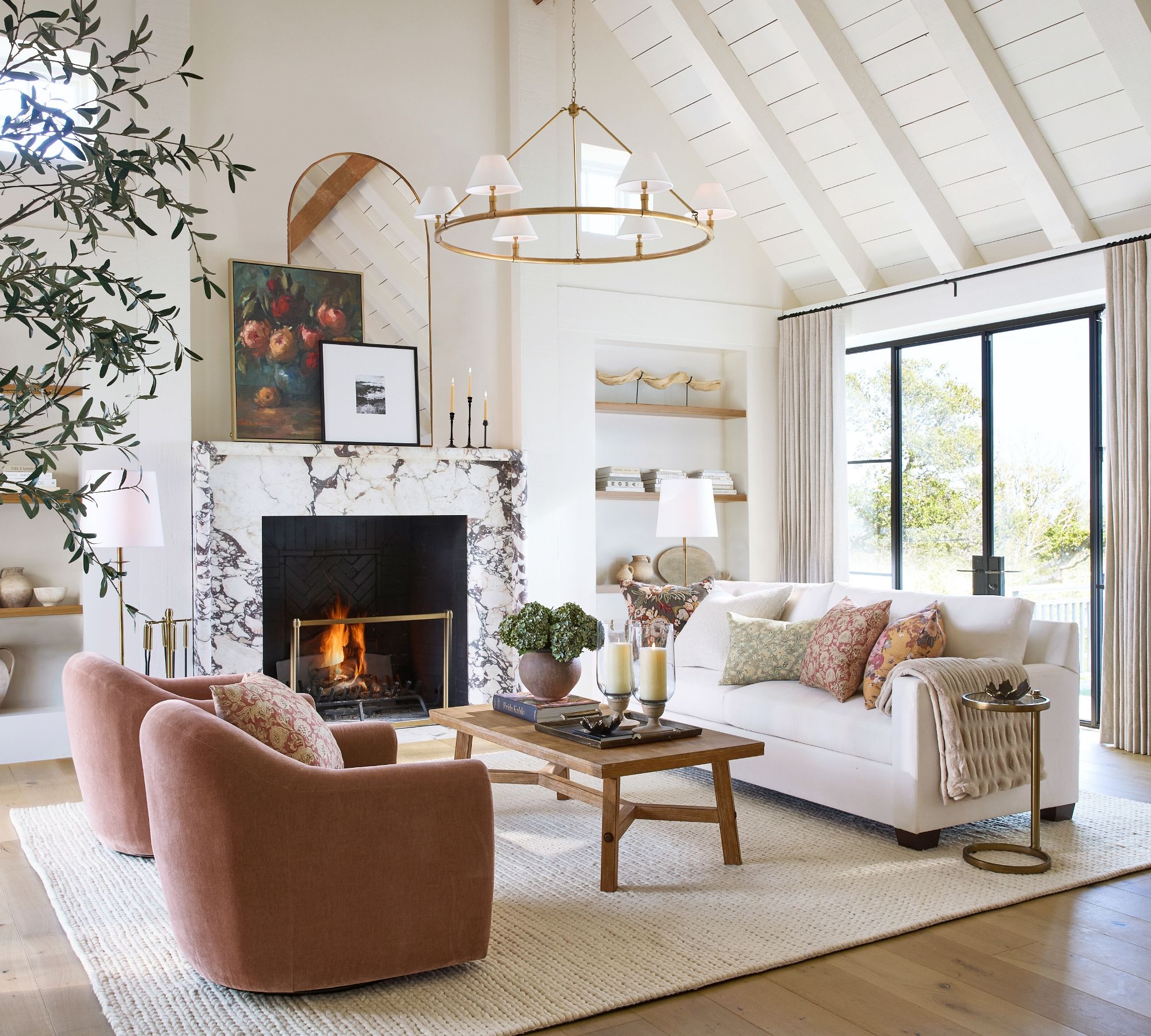 Rowan Articulating Floor Lamp - Adjustable Iron Design for Task Lighting