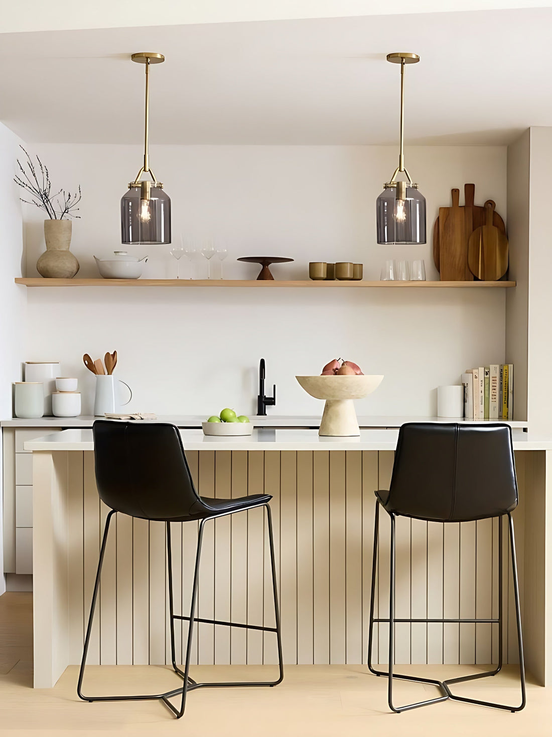 Suspension minimaliste en métal Morandi : un charme doux et subtil