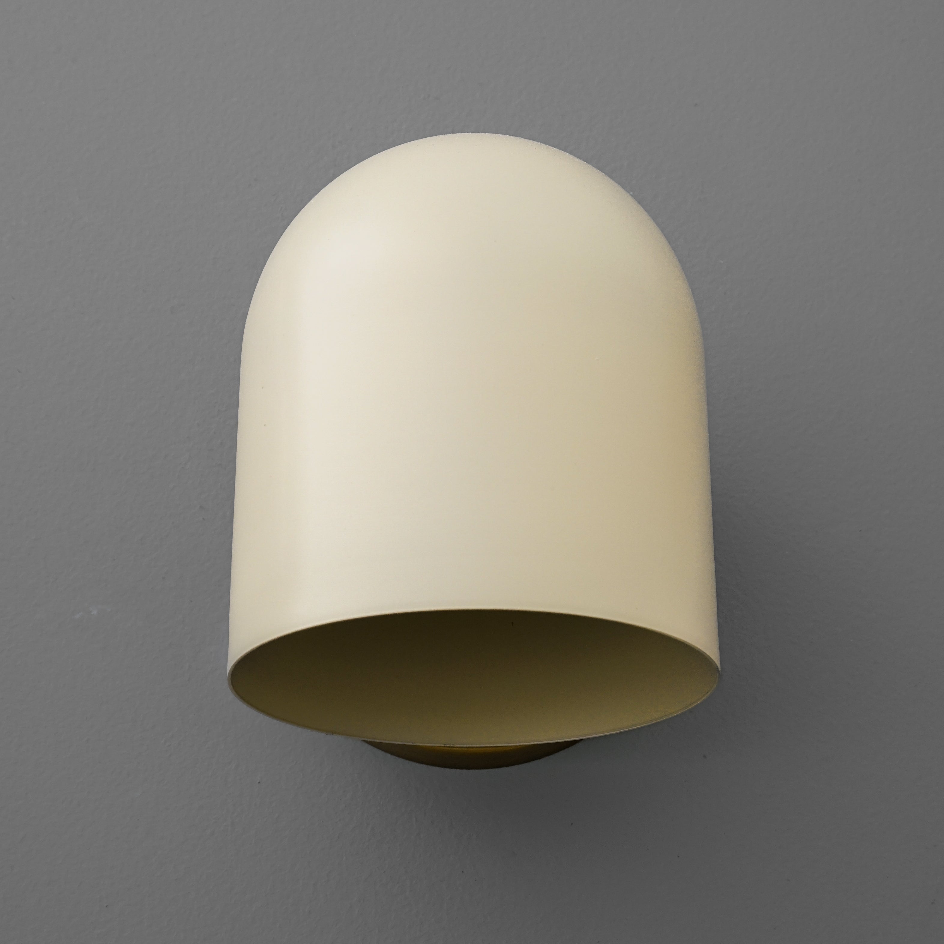 Metio Dome Classic Wall Sconce - Stylish Lighting Fixture for Bedroom or Hallway