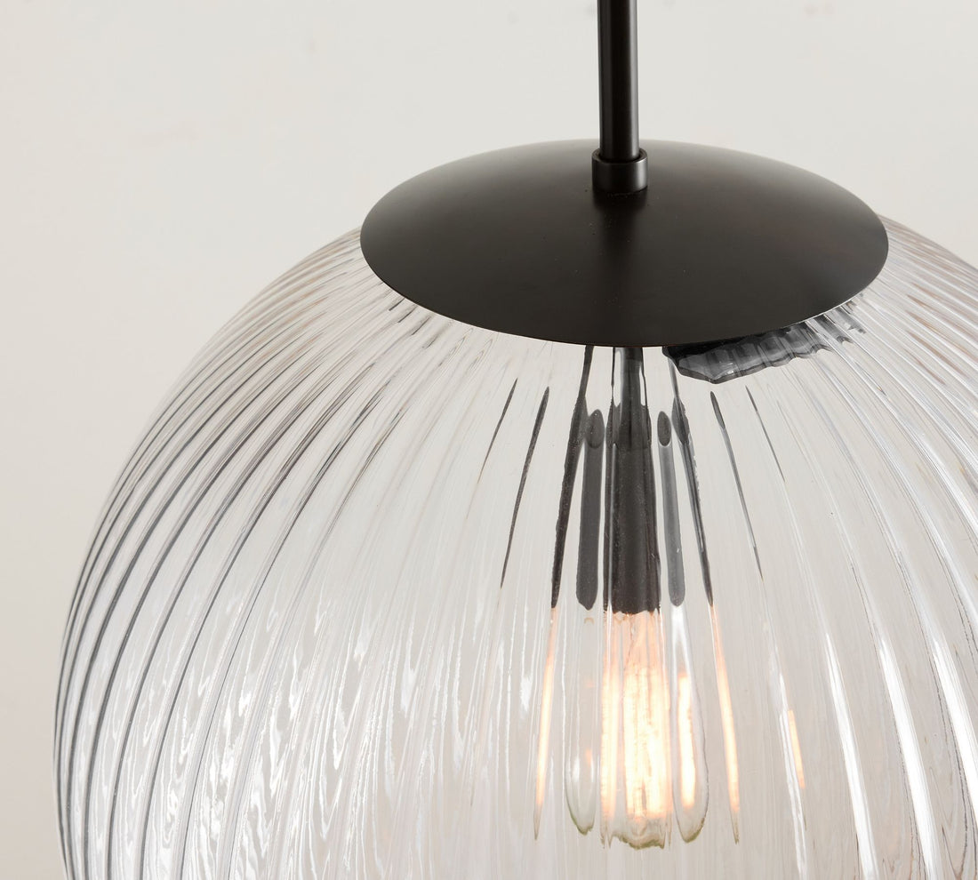 Suspension Bravira en verre strié – Lampe élégante pour îlot de cuisine