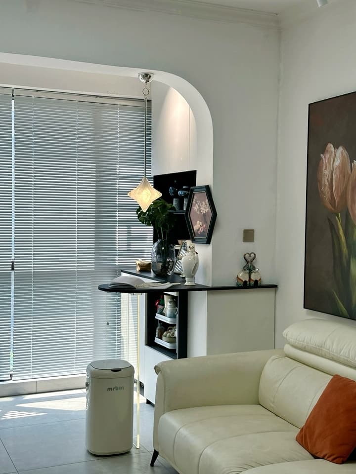 Art Deco Astris Elara Star Pendant Light-Frosted Glass Pendant with Geometric Style