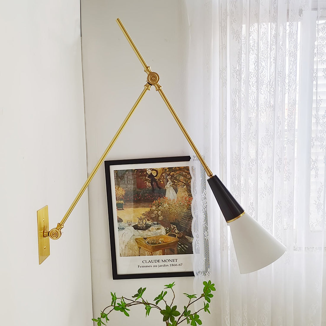 Applique murale Magari sophistiquée compatible avec les interrupteurs poussoirs en laiton blanc noir