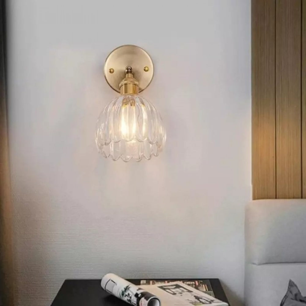 Tulip Wall Sconce – Vintage Glass Flower Light for Elegant Bedrooms