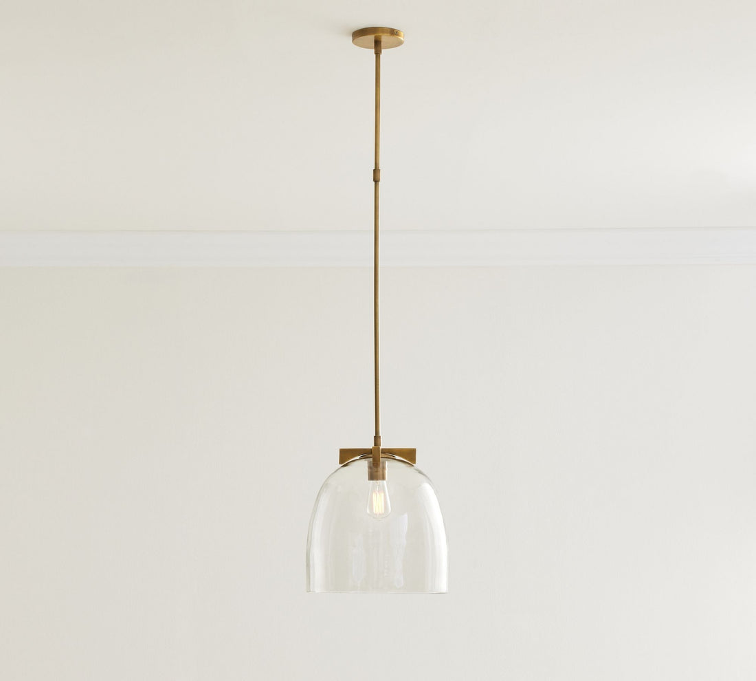 Suspension Auria en métal et laiton – Finition vintage avec abat-jour en verre
