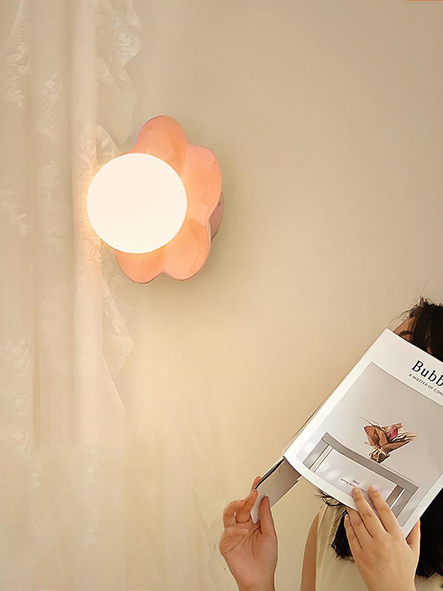 La fleur Wall Lamp