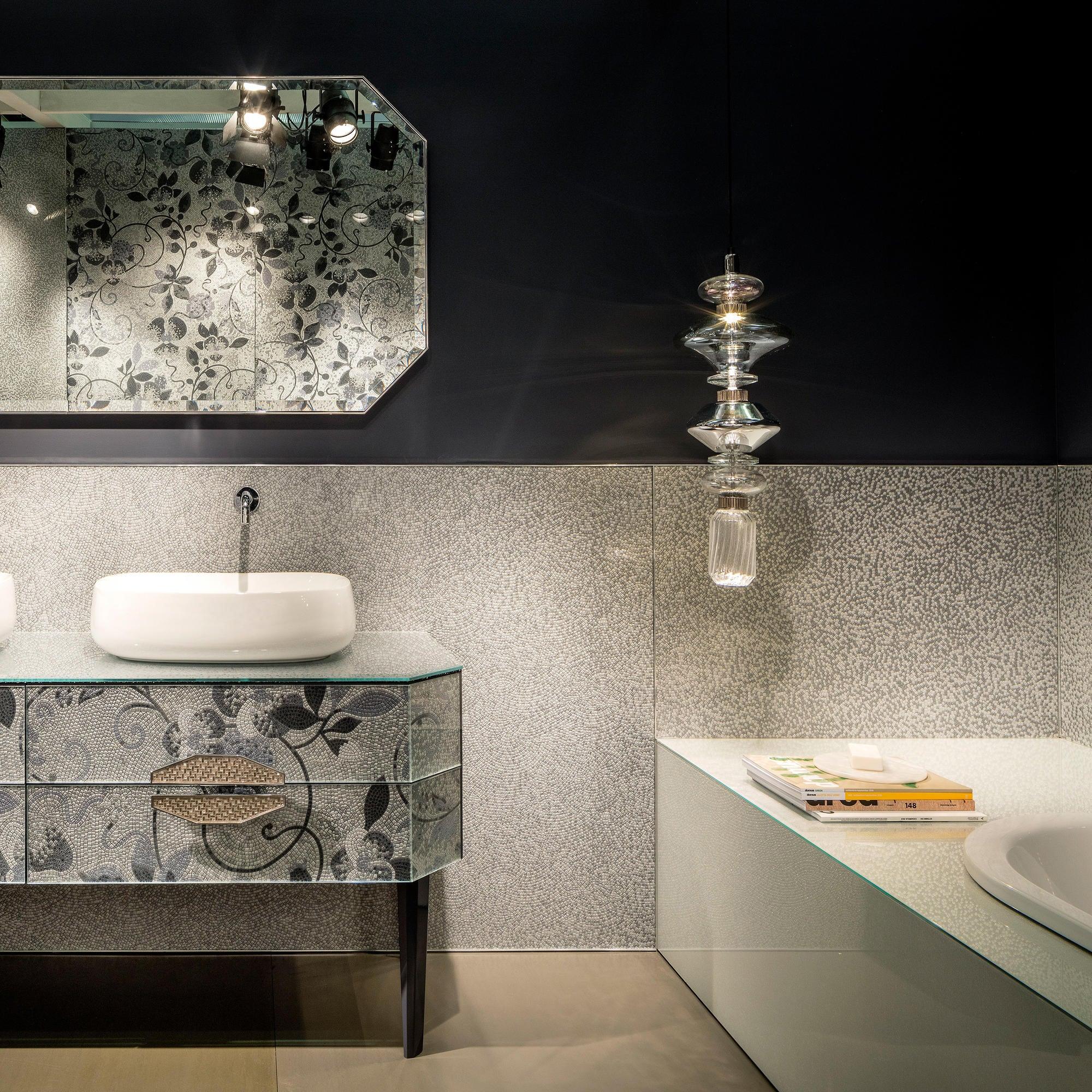 Sleek Hanging Light - Iron Metal Glass Gold Clear Hardwired Atmosphere