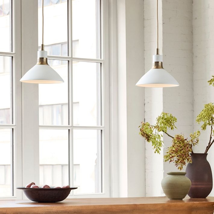 Suspension en porcelaine Calvor – Abat-jour ivoire avec touches de bronze champagne
