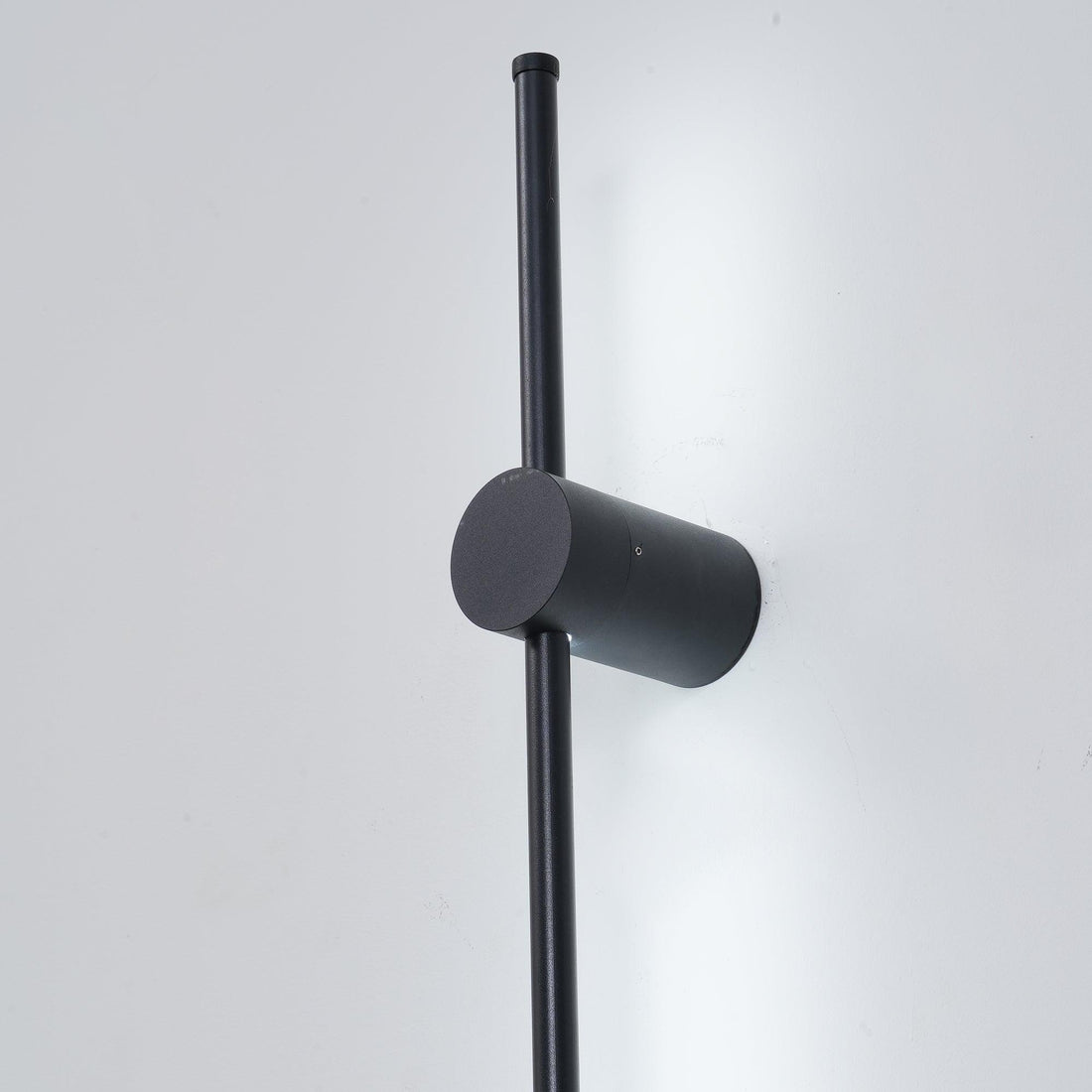 Applique murale LED linéaire Tube – Design minimaliste et moderne
