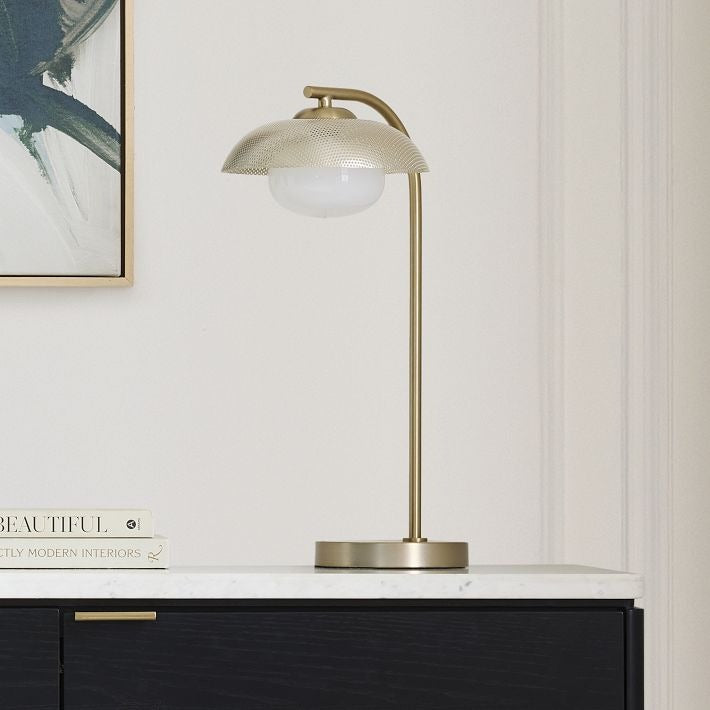 Lampe de table Elorina en métal perforé – Design moderne