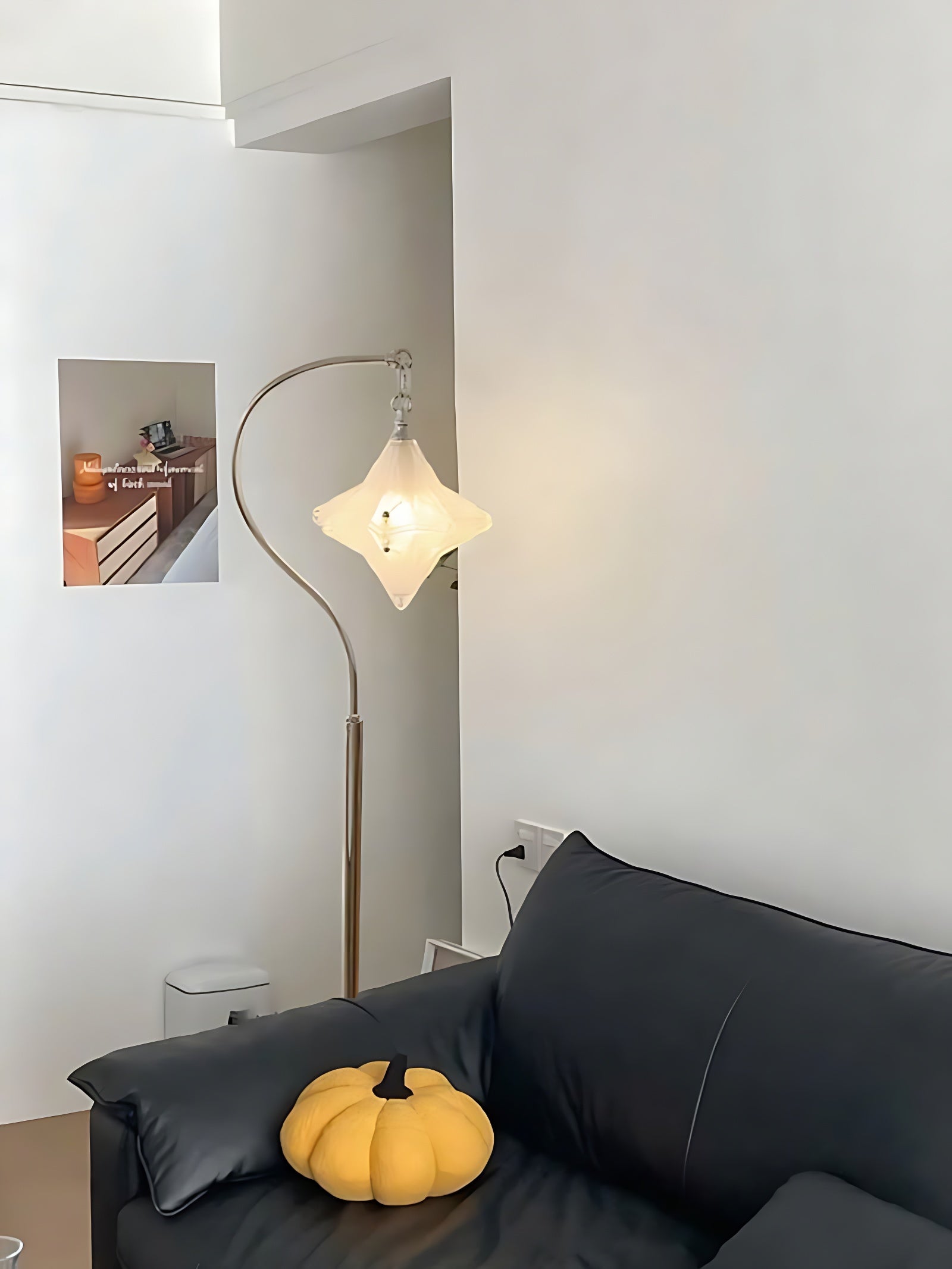 Art Deco Star Floor Lamp-Modern Standing Lamp for Living Spaces-Astris Orion
