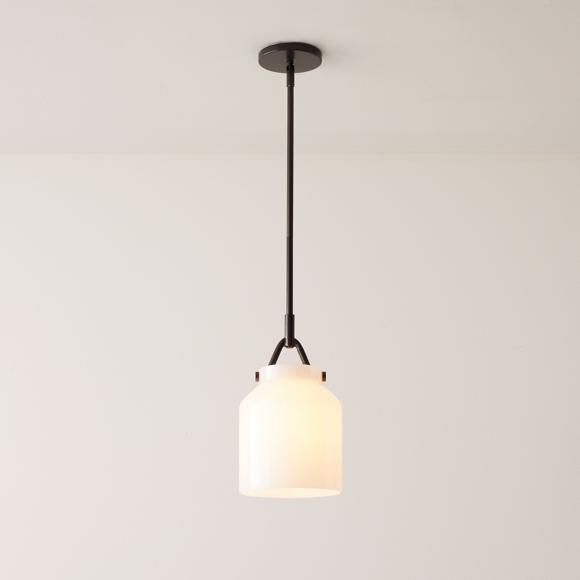 Hanton Modern Metal Pendant Light - Hanging Lamp for Kitchen